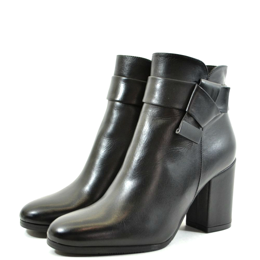 Кожаные ботильоны