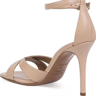 Кожаные босоножки